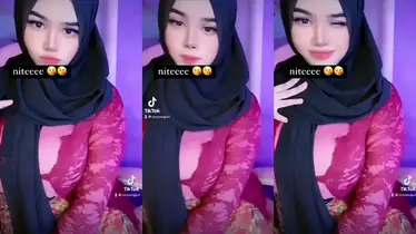 Arrazyny Hijab Pakai Kebaya Merah Ngentot Ganas Di Kasur poster